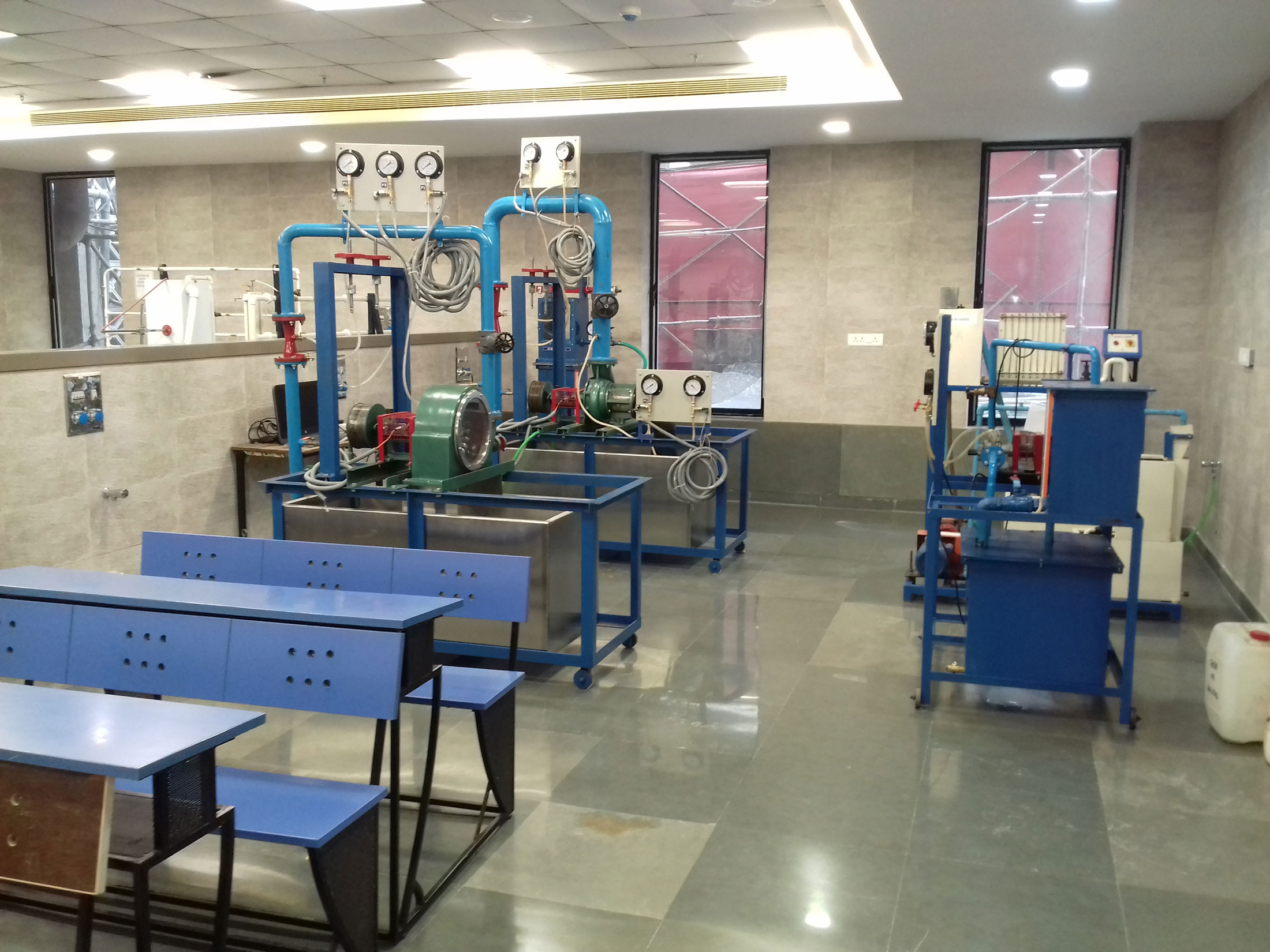 Fuild-Mechanics-Lab